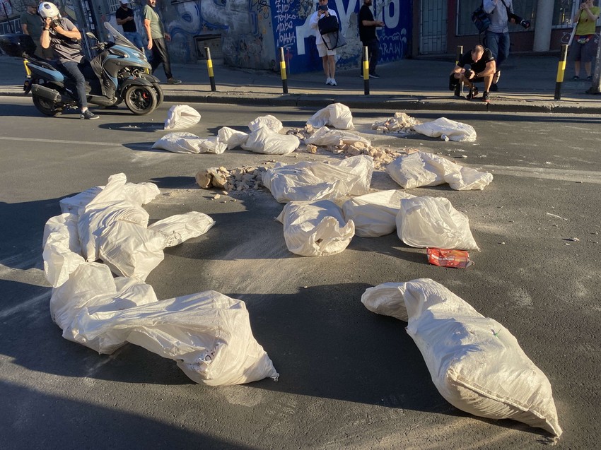 Blokirana Crnogorska ispod Brankovog mosta