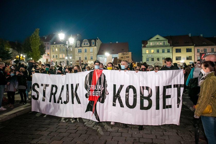 Polacy o protestach. Jasne stanowisko