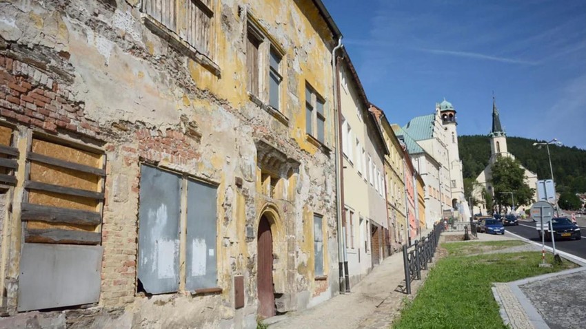 Nekada ponosne gotske i renesansne zgrade sada se urušavaju | Foto: dpa picture alliance/Alamy