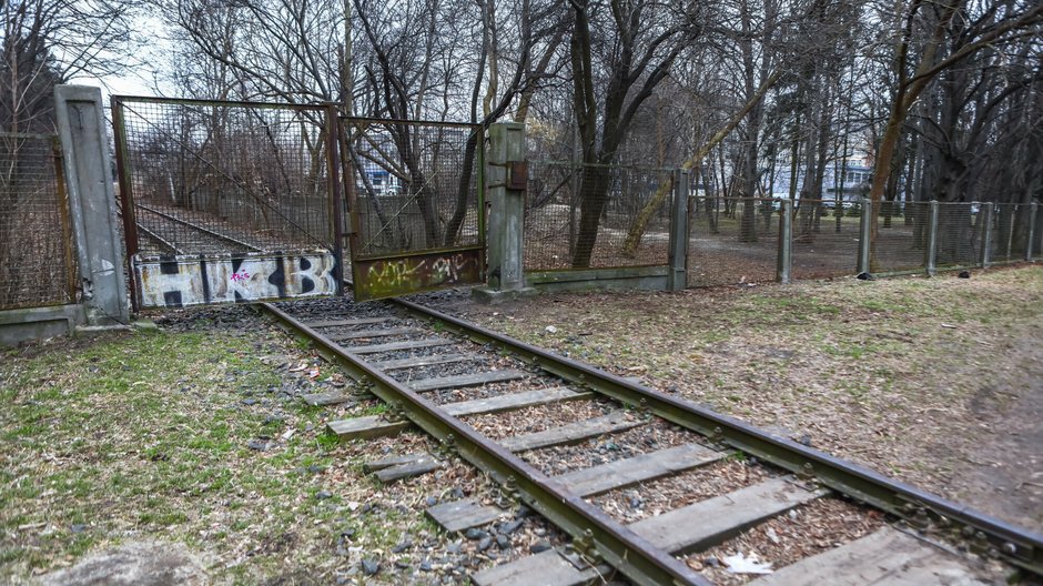 Masz działkę z taką infrastrukturą? Spór o opodatkowanie trwa