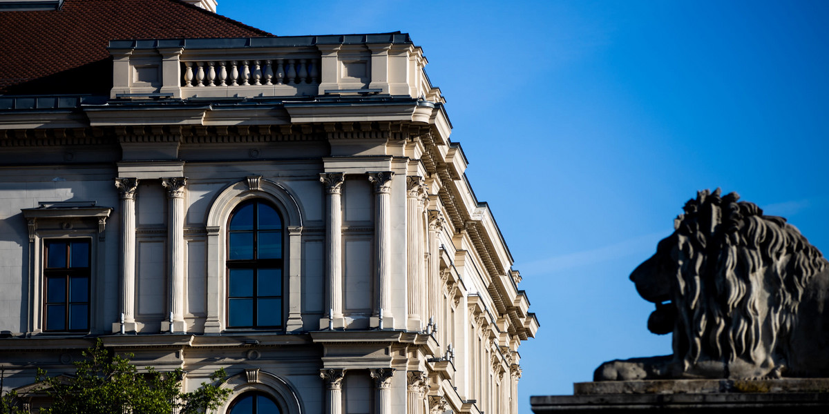 Międzynarodowy Bank Inwestycyjny opuszcza swoją siedzibę w Budapeszcie.