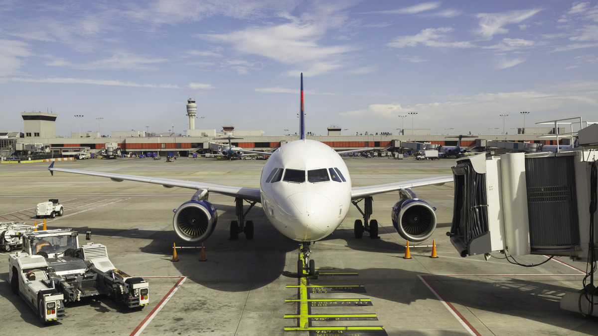 Międzynarodowa Rada Portów Lotniczych (Airports Council International, ACI) opublikowała raport dotyczący najbardziej uczęszczanych lotnisk na świecie. Najbardziej ruchliwym lotniskiem na świecie pozostaje Hartsfield-Jackson w Atlancie.