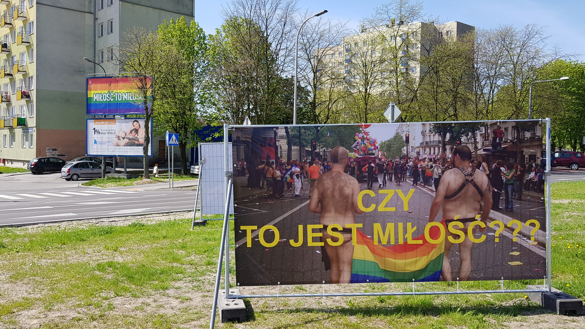 Wojna na billboardy ws. LGBT w  Świdniku