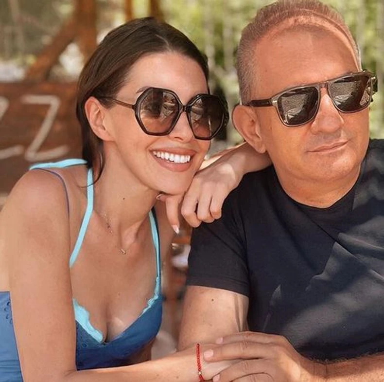 Jelena, Dragan Simić