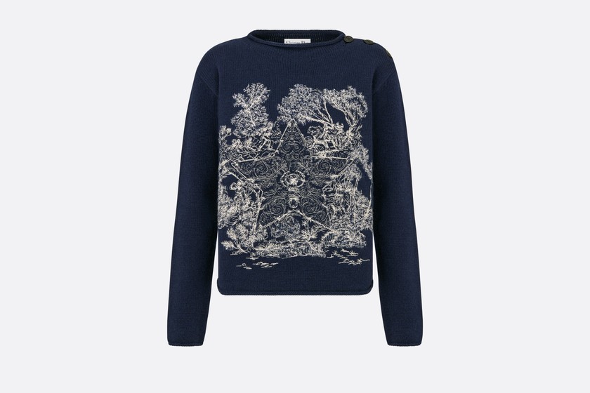 Pull en cachemire bleu foncé au motif «Around The World Stella», Dior, 2150 francs. 