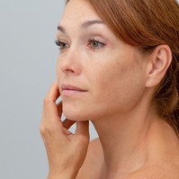 Mi jó öregségi folt, pigmentfolt ellen? Így lehet kezelni a hiperpigmentációt otthon
