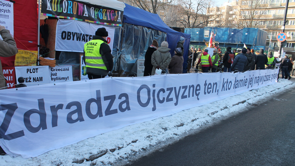 Manifestacja przed Sejmem 11.01.2017