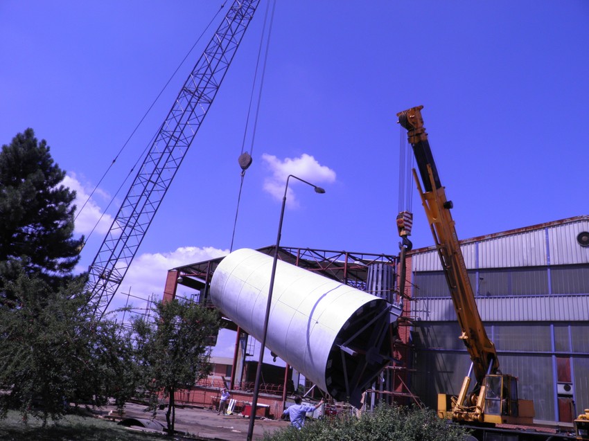 Pilon napravljen u tri dela, a montaža počinje u nedelju