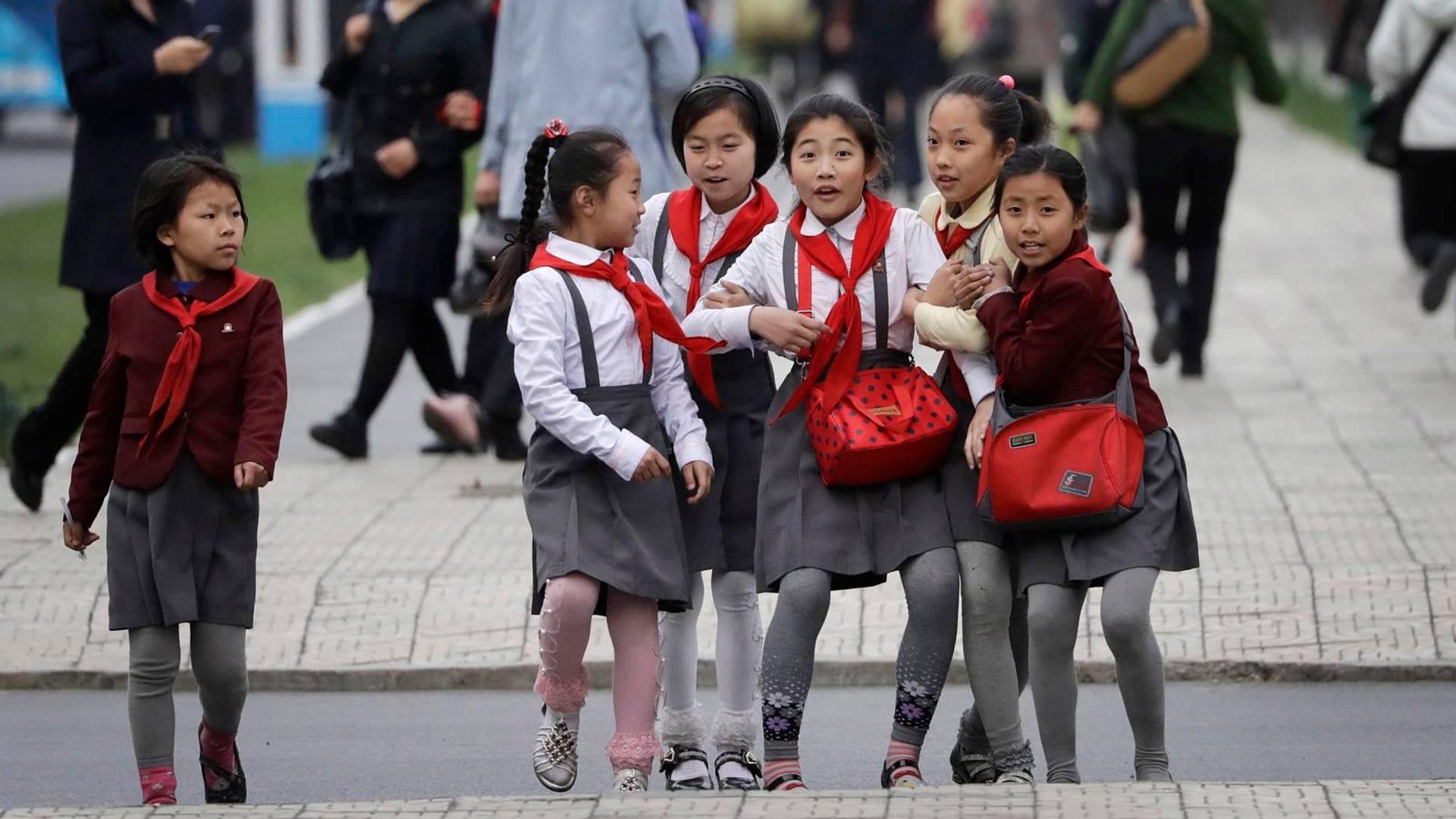 Novinari fotkama pokazali kako zaista izgleda Severna Koreja