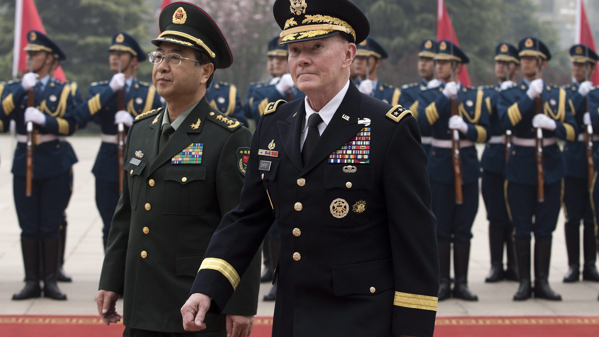 USA i Chiny przeprowadziły w poniedziałek rozmowy wojskowe na najwyższym szczeblu od niemal dwóch lat. Padło zobowiązanie do współpracy w kwestii cyberbezpieczeństwa, ponieważ cyberatak "może być tak groźny jak bomba atomowa" - informuje we wtorek "NYT".