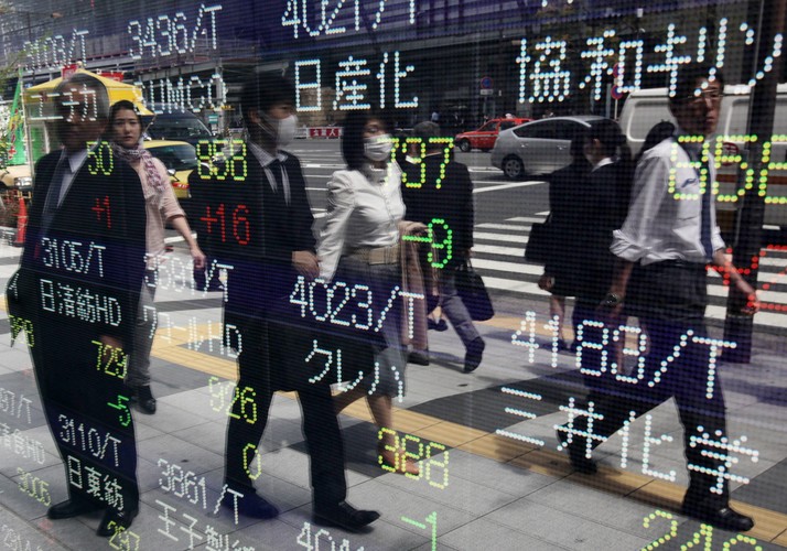 Prawie połowa korporacji japońskich o kapitale powyżej miliarda jenów znajduje się w Tokio. W 2005 roku 35 mln mieszkańców metropolii wytworzyło dochód 191 mld dolarów.