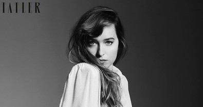 Hú, Dakota Johnson nagyon rizikós fotókon villant
