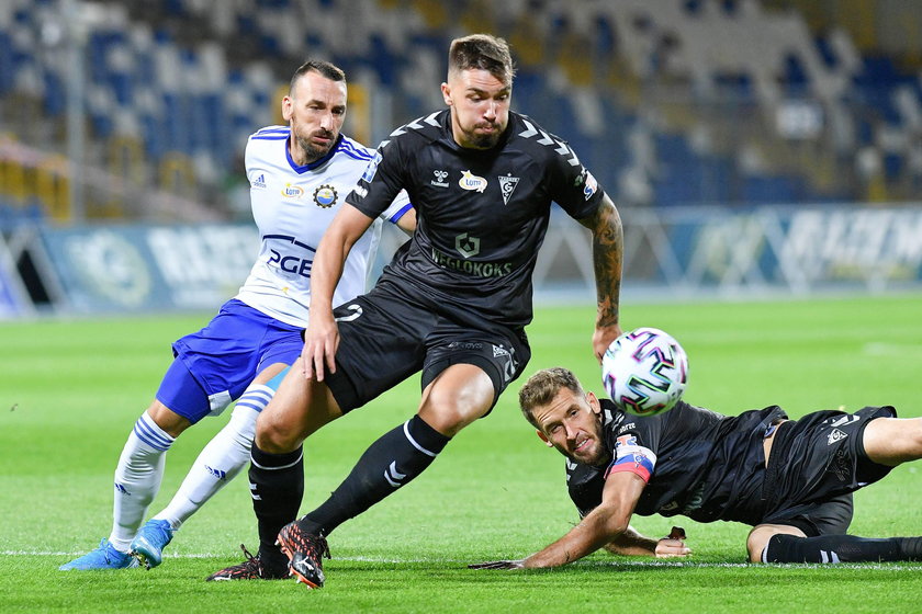 Górnik Zabrze pokonał Stal Mielec 2:0