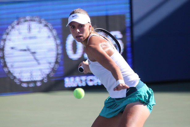 WTA w Charleston: Linette w 3. secie przegrywała już 0:4, ale później wygrała sześć gemów z rzędu