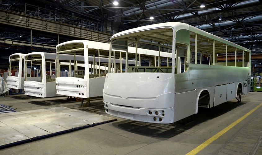 Nowy właściciel zadeklarował, że w zakładzie nadal będą produkowane autobusy. W przyszłości oferta sanockiej fabryki ma byś rozszerzona o nowe produkty. <br><br>fot. (mr) PAP/Darek Delmanowicz