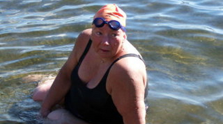 104 kilométert úszott, mert eltévedt