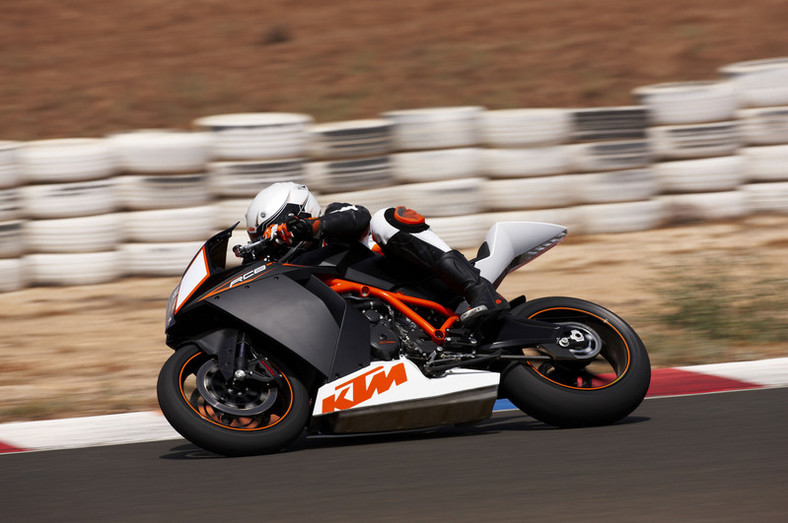 KTM 2009 – prawdziwy supersport i turystyczny motard