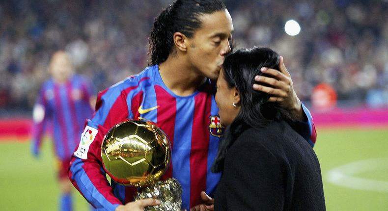 Ronaldinho’s mother dies after contracting COVID-19