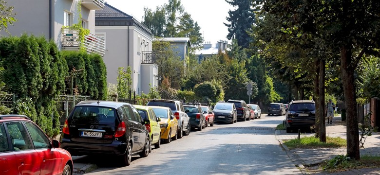 Porzucone wraki szpecą Mazowsze. NIK wzywa samorządy do skuteczniejszych działań