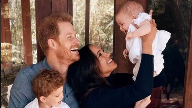 Książę Harry i księżna Meghan podzielili się pierwszym zdjęciem córeczki Lilibet