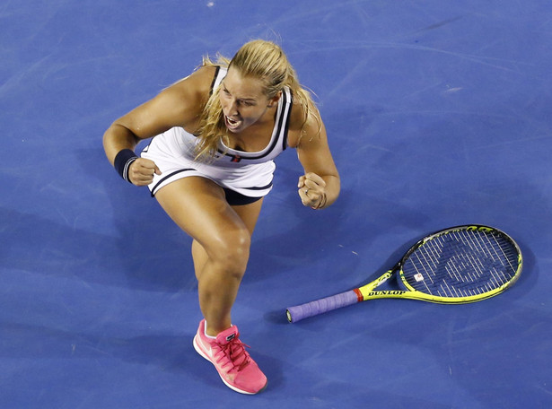 Australian Open: Cibulkova wysłała Azarenkę do domu. Serena Williams w ćwierćfinale