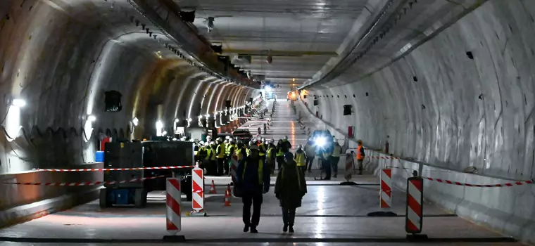 Kierowcy nie są już skazani na promy. Tunel pod Świną został oficjalnie otwarty