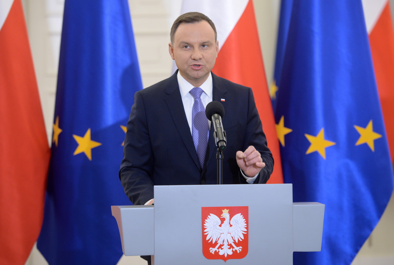 Prezydent Andrzej Duda podczas oświadczenia dla prasy ws. ustawy oświatowej