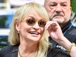 "Lepsza niż Sabrina o niebo!". Adrianna Biedrzyńska w stroju kąpielowym zachwyciła fanów [FOTO]