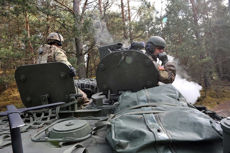 Wyszehradzka Grupa Bojowa Unii Europejskiej ma rozpocząć dyżur w styczniu 2016 roku.
<br><br>
fot. (mb/cat) PAP/Marcin Bielecki