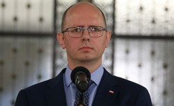 Do trzech razy sztuka? Szef Komisji ds. Pedofilii wreszcie znalazł czas dla posłów KO