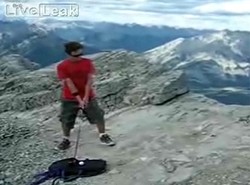 Nie graj w golfa na górskim szczycie