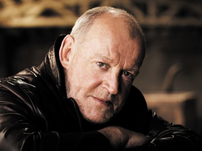 'Could You Be Loved'