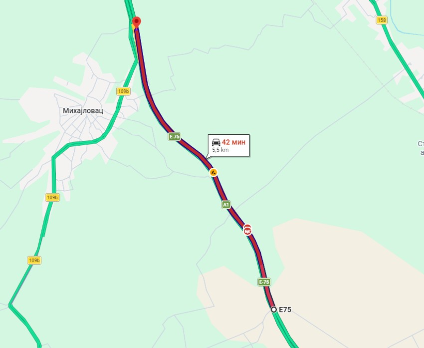 Kolona oko 5km na auto-putu kod Mihajlovca