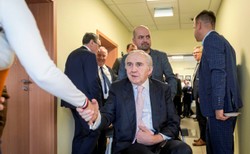 Prof. Zembala: Jeśli zachowamy dyscyplinę społeczną, za dwa tygodnie zakażeń będzie mniej