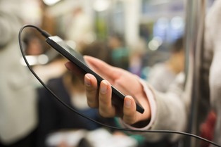 Jest kluczowe porozumienie. Coraz bliżej zniesienia opłat za roaming