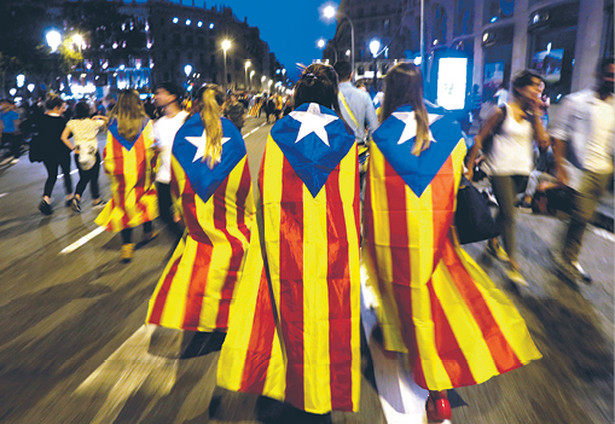 Premier Katalonii zażądał amnestii dla separatystów i referendum w sprawie secesji.