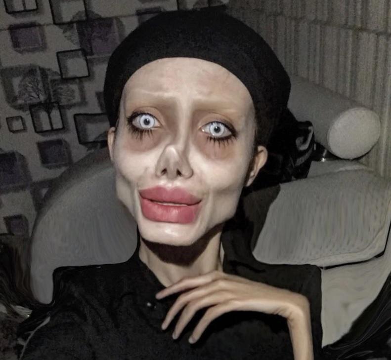Sahar Tabar rajong Angelina Jolie-ért, de a plasztikai műtétek sorozata rémisztő zombivá alakította / Fotó: Instagram