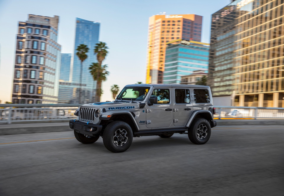 Jeep Wrangler 4xe hybrydowa terenówka z Ameryki