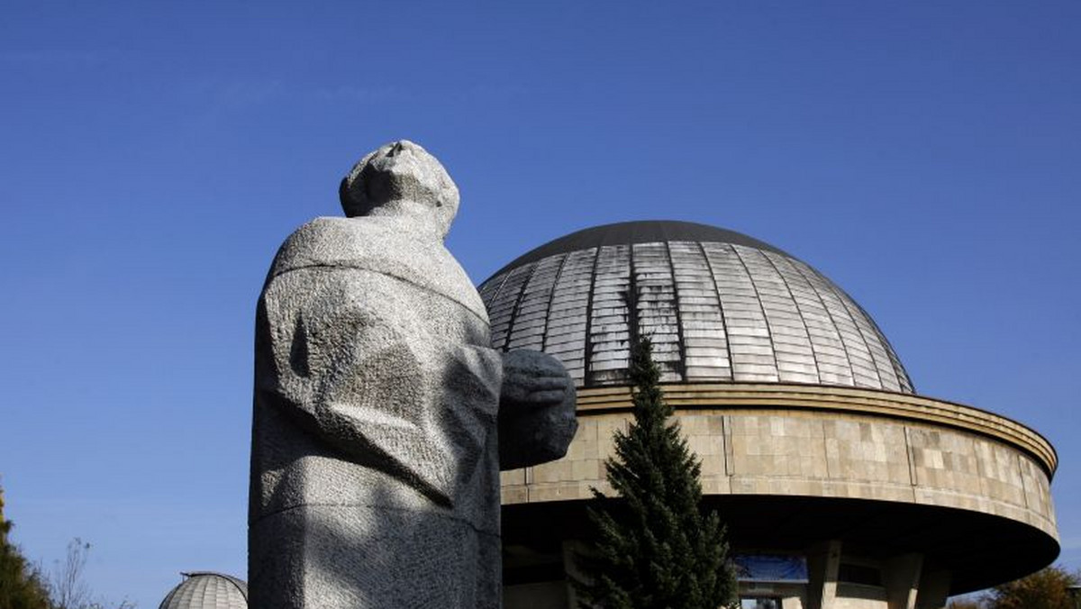 Planetarium Śląskie w Chorzowie - największe i najstarsze w Polsce - zostało wpisane do rejestru zabytków. Dyrekcja placówki liczy na większe środki, które pozwolą zachować unikatowy charakter obiektu.