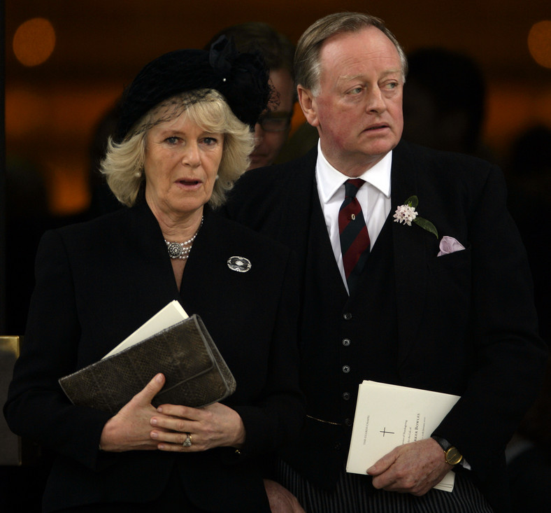 Camilla Parker-Bowles, Andrew Parker-Bowles