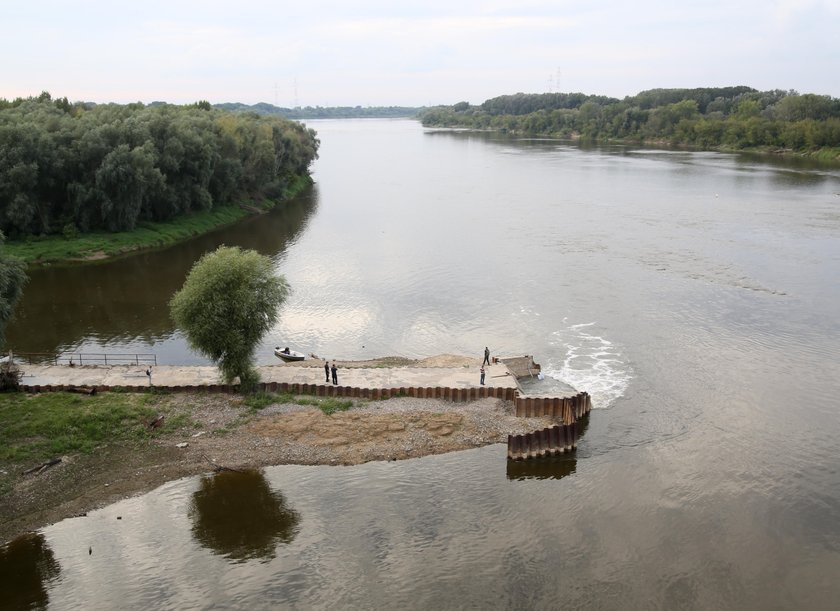 Prawda o wodzie w Wiśle. Zbadano ją po awarii oczyszczalni 