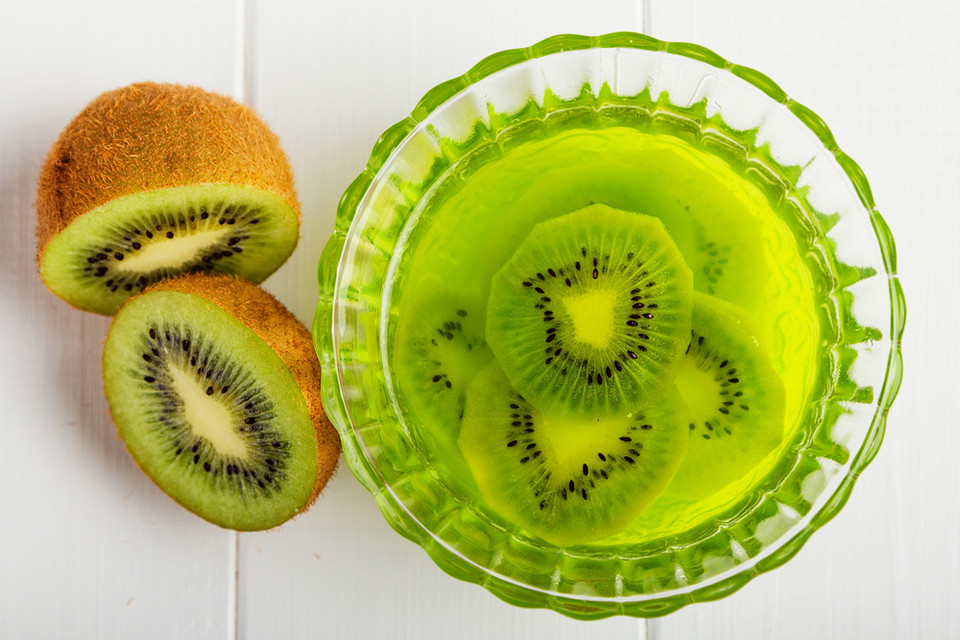 8. Kiwi oraz ananas i żelatyna