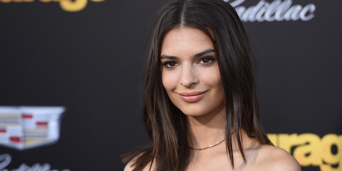 Actress Emily Ratajkowski calls out a reporter for 'slut-shaming' Melania Trump