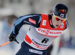 Utalentowany Fin triumfuje w Tour de Ski. Polacy daleko