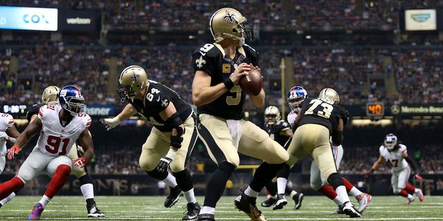 Drew Brees Throws Seven Touchdown Passes as Saints Beat Giants in