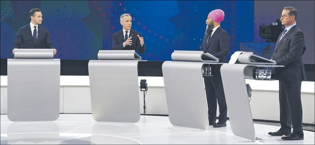 Debata liderów w Kanadzie. Od lewej: Pierre Poilievre (Partia Konserwatywna), Mark Carney (Partia Liberalna), Jagmeet Singh (Nowa Partia Demokratyczna) i Yves-François Blanchet (Blok Quebecki)
