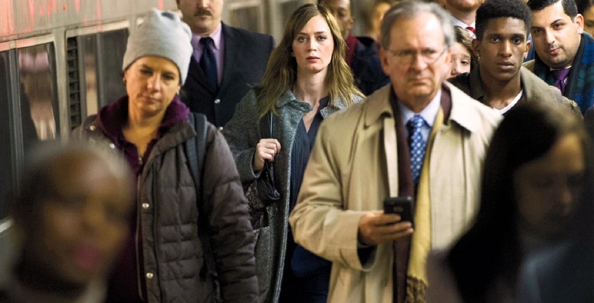 Emily Blunt to dziewczyna w pociągu i ekranizacji bestsellerowej powieści