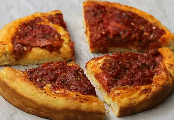 "Street Food: Żarcie z ulicy": Deep dish pizza