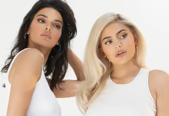 Nową kolekcję Kylie i Kendall Jenner kupimy w... Biedronce. Kiedy można polować na torebki od sławnych sióstr?