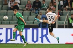 Rosołek kapitalnym uderzeniem dał Legii 3 punkty i fotel lidera [WIDEO]